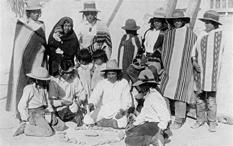 Pueblo Indians .